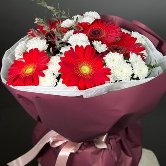 Букет «Красный акцент»