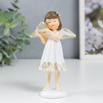 Сувенир полистоун "Ангелочек-девочка в белом платье с сердечком" блеск 11х6,4х3,3 см 7788559